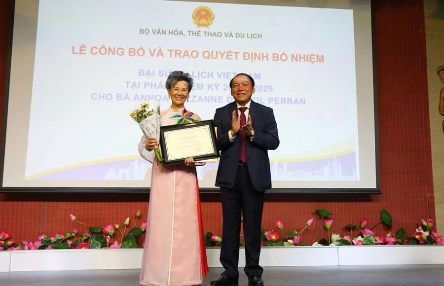 Overseas Vietnamese in France re-appointed as tourism ambassador