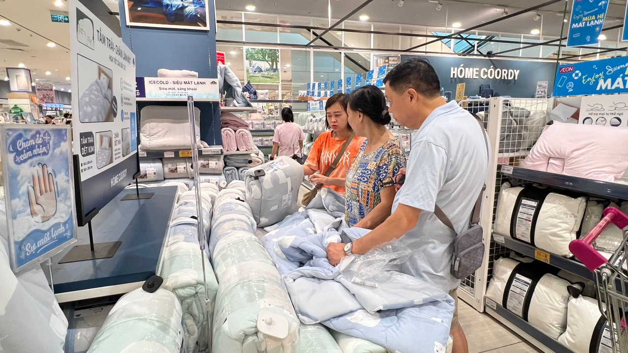 Hanoi Seven-month retail sales of goods rise over 10