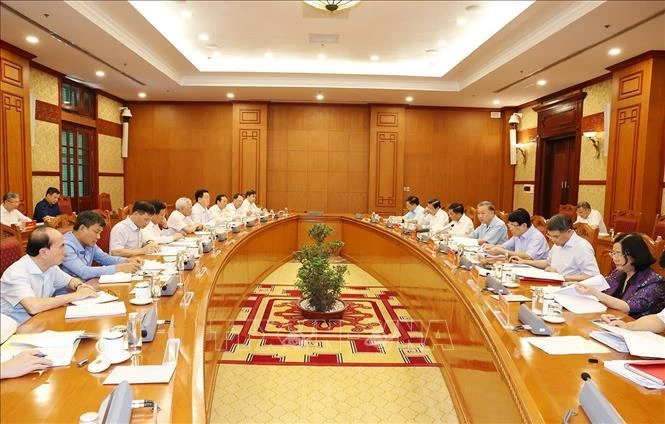 Standing members of sub-committee for documents of 14th National Party Congress meet