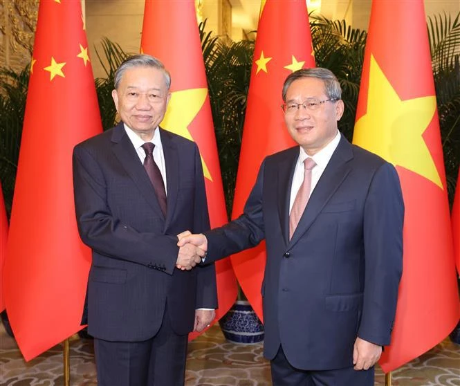 Vietnam a priority in China s policy of neighborhood diplomacy Premier