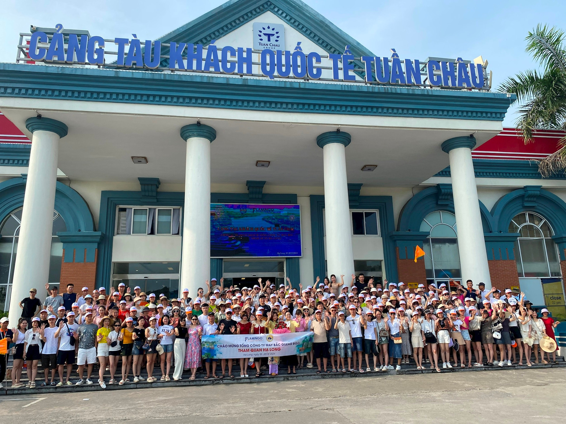 Ha Long welcomes over 5,100 MICE tourists