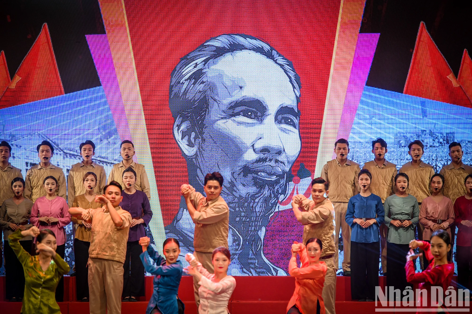 Art program “Uncle Ho s Words - The words of the country” to be live broadcast on VTV1