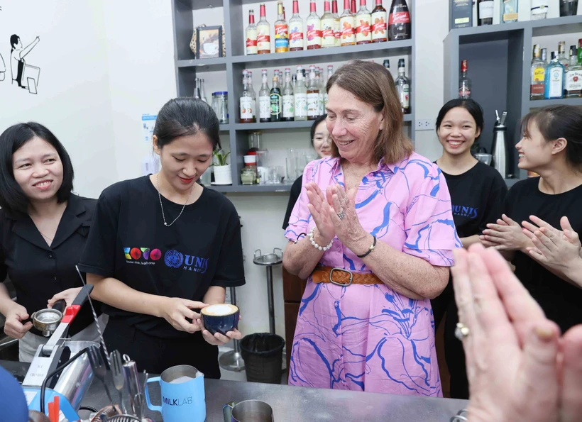 Australia Senate President visits KOTO humanitarian vocational training center in Bac Ninh