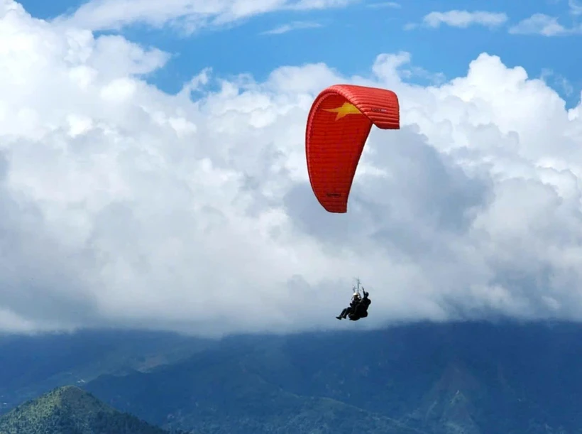 Paragliding festival to be held in Mu Cang Chai during National Day holiday