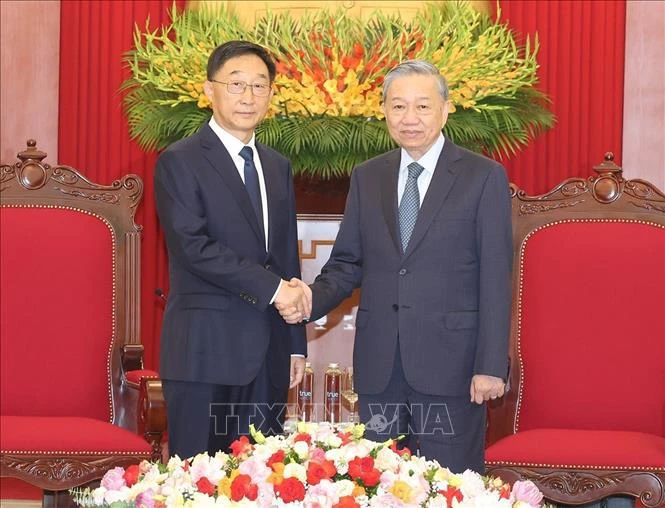 Top leader receives Secretary of CPC Committee of China’s Guangxi
