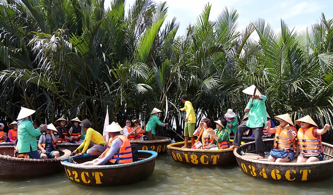 Vietnam unlocks potential and promotes tourism development