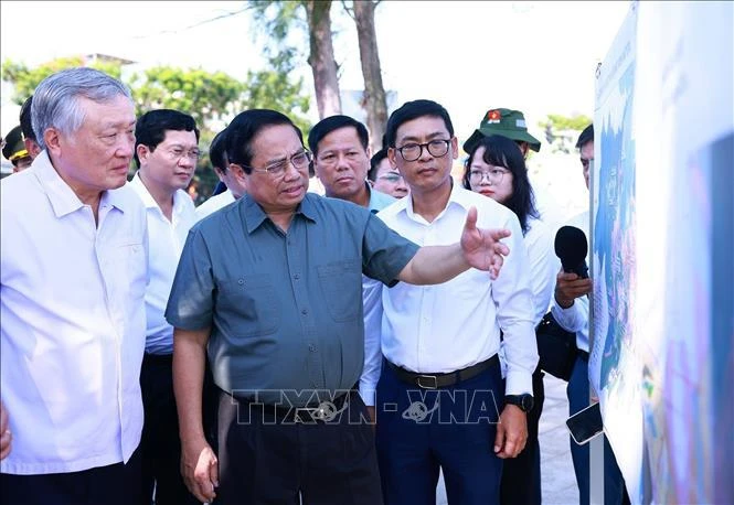 PM inspects projects in Da Nang city