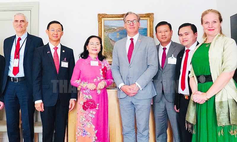Ho Chi Minh City and Sweden strengthen cooperation in green industry