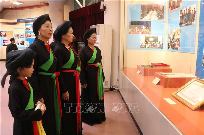 Over 200 typical images and documents on Quan ho folk singing on display