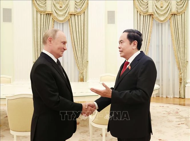 Top Vietnamese legislator meets President Putin in Moscow