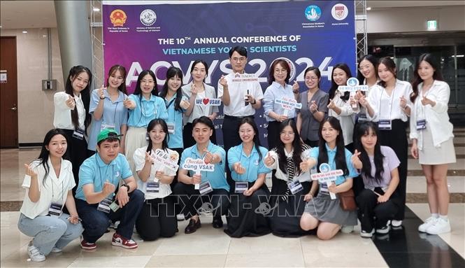 Festival held for young Vietnamese scientists in RoK