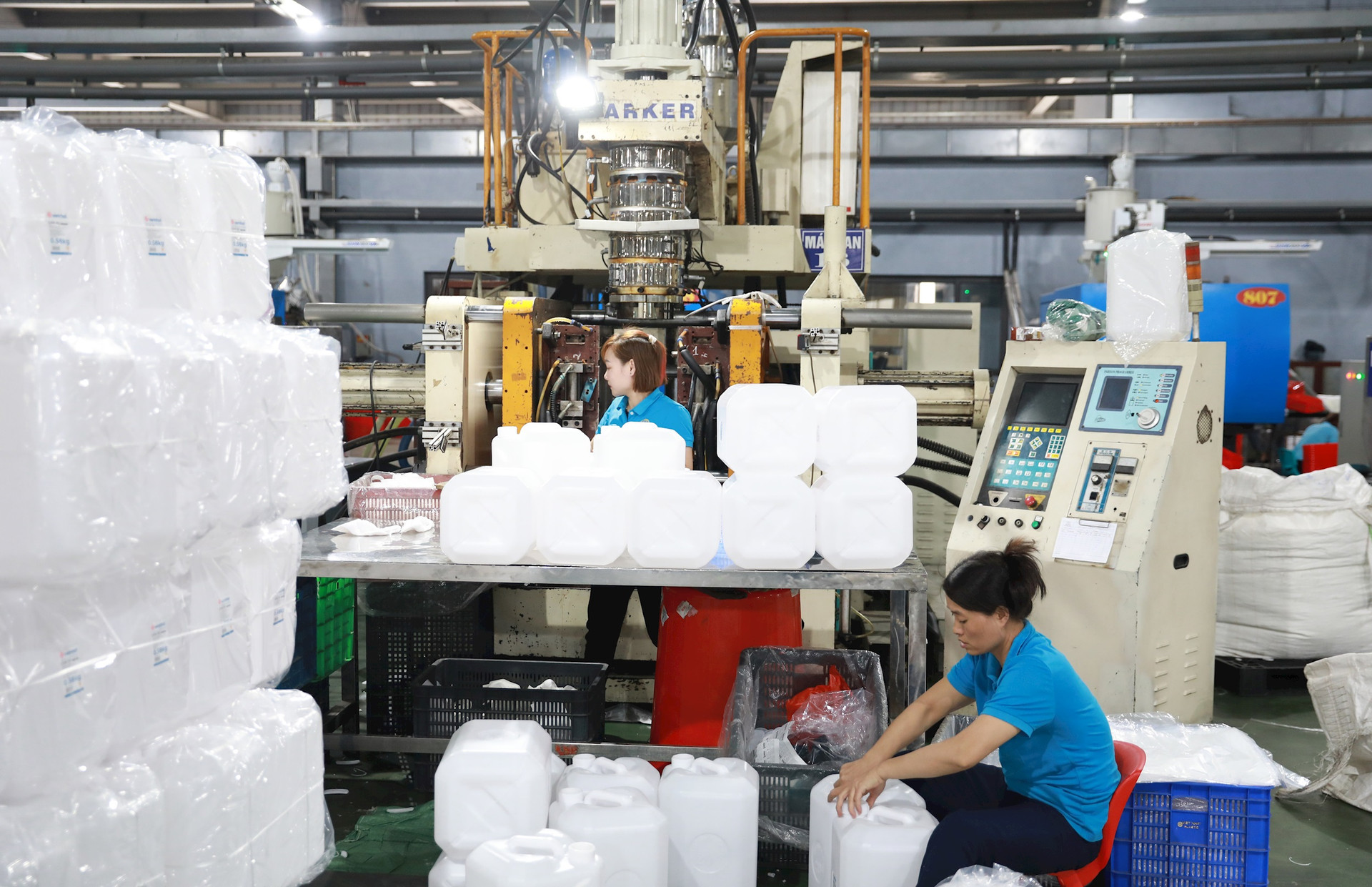 Hanoi’s economy moves toward faster, more comprehensive growth