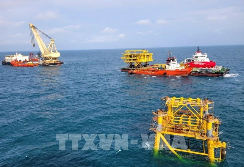 Vietsovpetro completes installation of wellhead platform topside at Bach Ho oil field