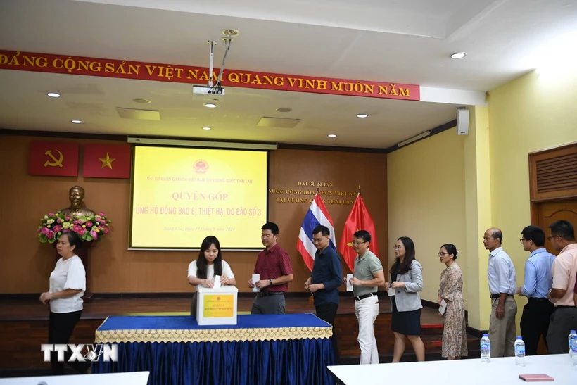 Vietnamese Embassy in Thailand raises funds to support victims of Typhoon Yagi