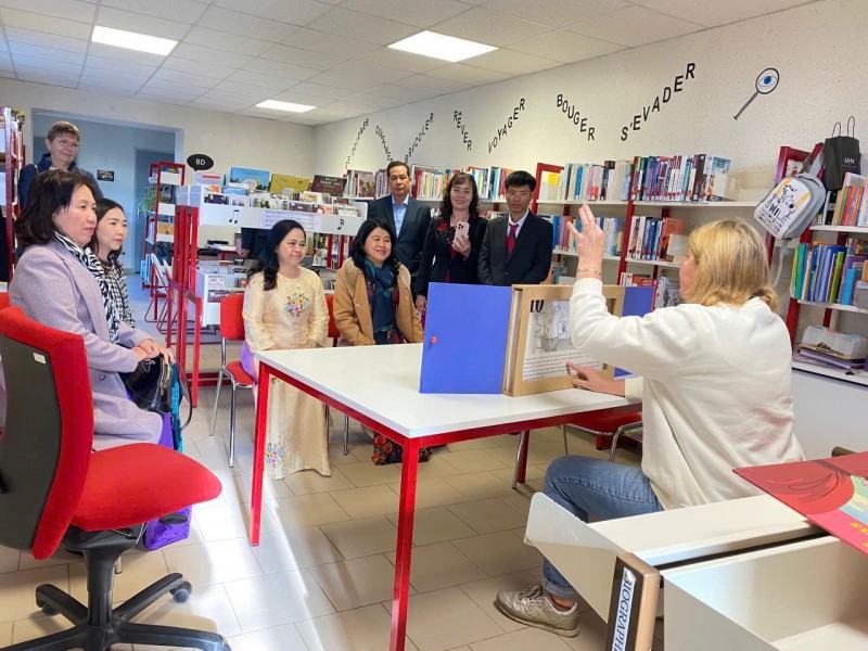 Can Tho organizes friendship exchange delegation in France