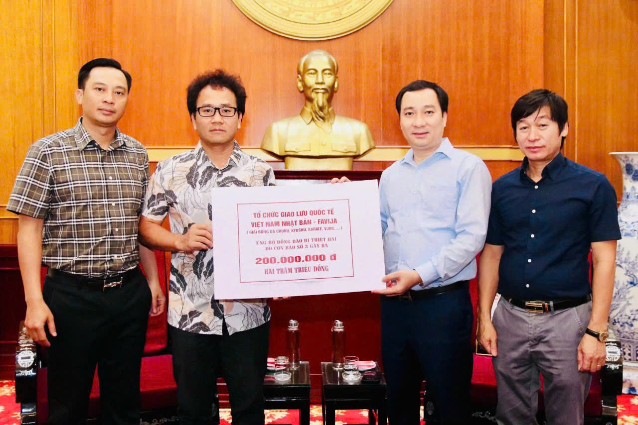 FAVIJA donates 200 million VND to support people affected by Typhoon Yagi