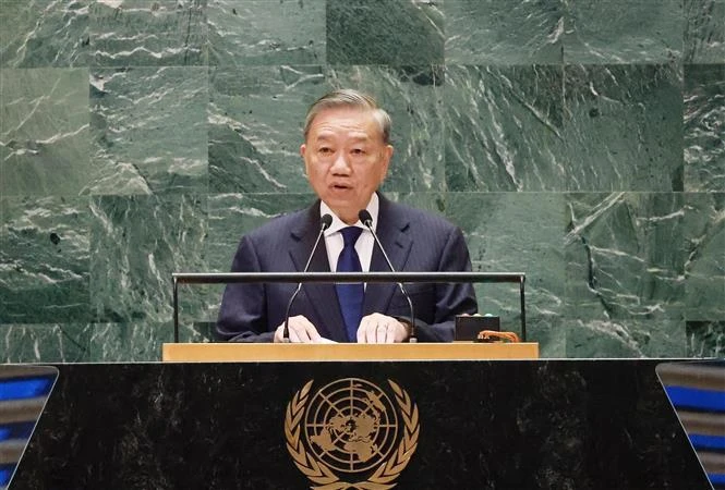 Vietnam’s top leader speaks at UN Summit of the Future