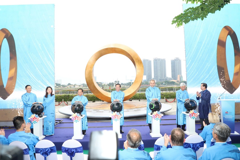 International Friendship Symbol between HCMC and 58 localities around the world announced
