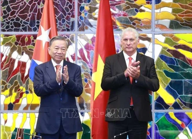 Vietnam, Cuba issue joint statement