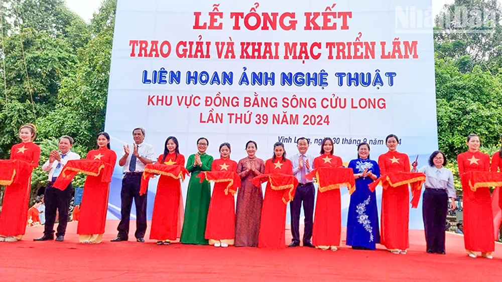 Photo festival on Mekong Delta’s landscapes and culture opens in Vinh Long city