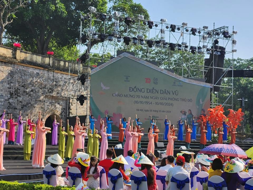 Over 63,000 visitors experience 2024 Hanoi Tourism Ao Dai Festival