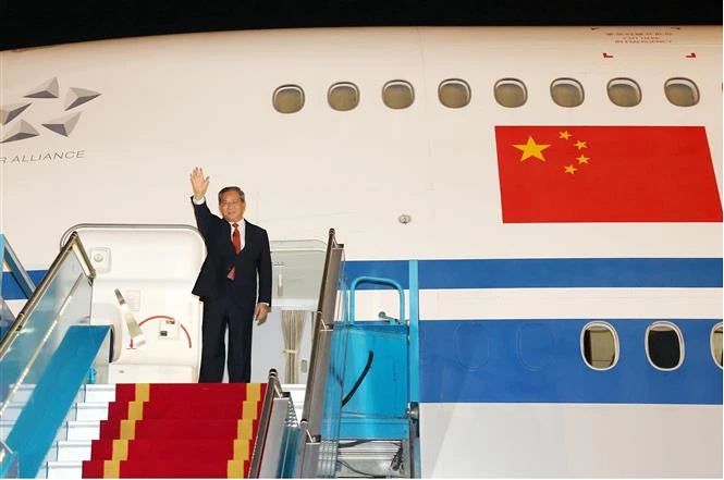 Chinese Premier highlights closer Vietnam-China cooperation for peace, development