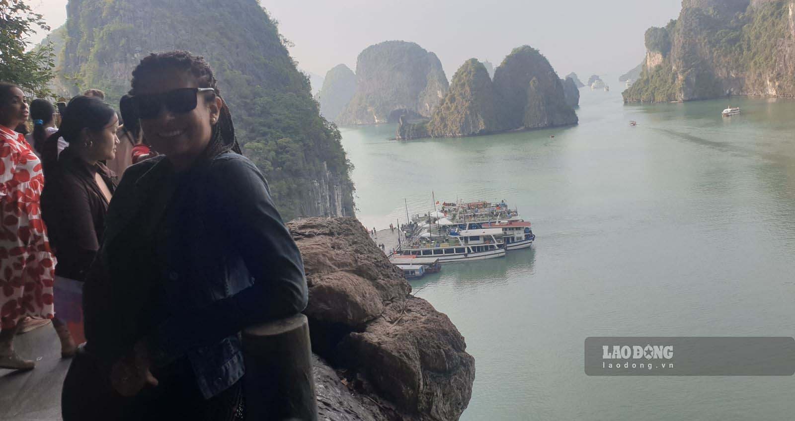 Ha Long Bay, Bai Tu Long Bay visiting time to be extended to 8 00 p m