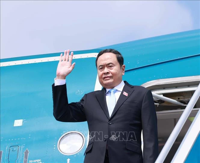 NA Chairman sets off for official visit to Laos, attendance at AIPA-45