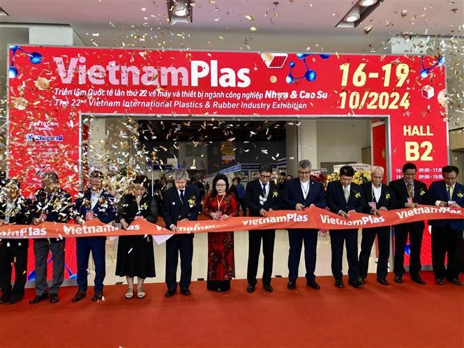 22nd Vietnam Int’l Plastic  Rubber Industry Expo opens in HCM City