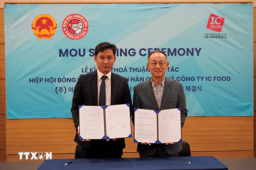 Promoting community football movement among overseas Vietnamese in RoK