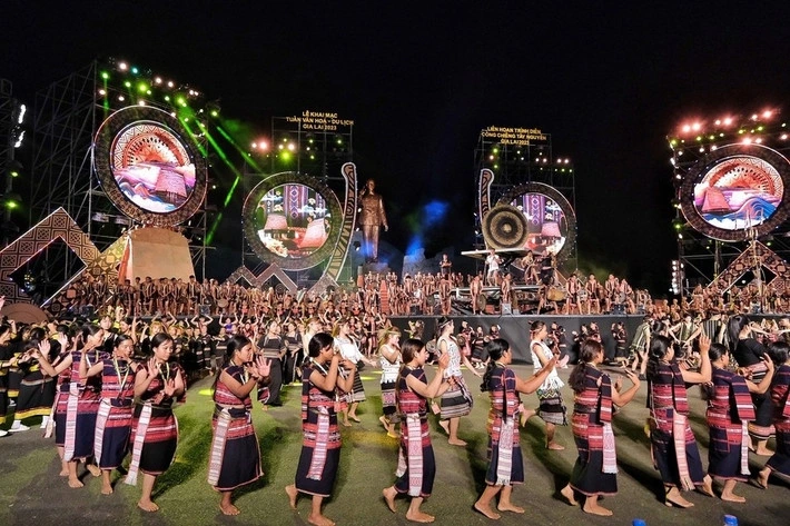 Central Highlands gong performance in Gia Lai sets Vietnamese record