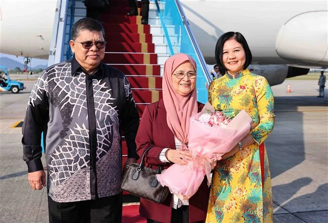 Speaker of Malaysian House of Representatives begins official visit to Vietnam