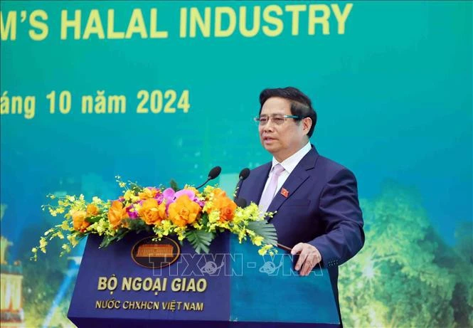 Vietnam aims to become crucial link in global supply chain of Halal products PM