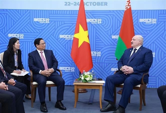 Prime Minister Pham Minh Chinh meets Belarus President Aleksander Lukashenko