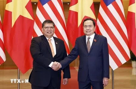 Malaysian lower house speaker wraps up official visit to Vietnam