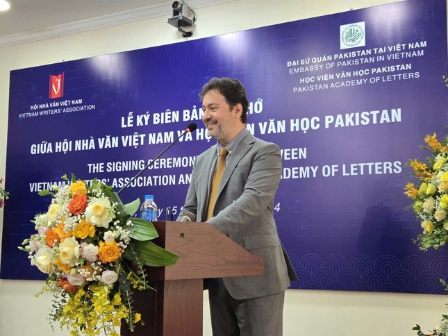 Vietnamese famous works to be translated to Pakistani language