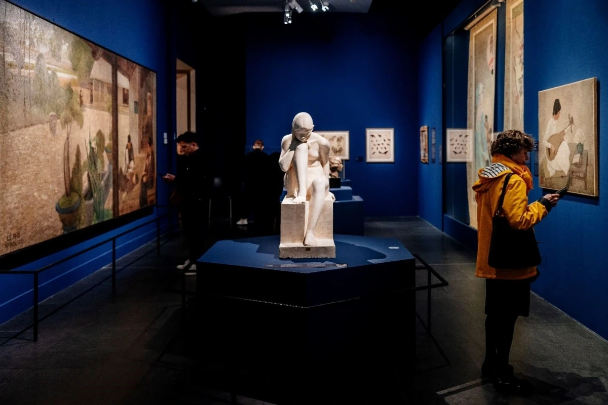 Paintings by three Vietnamese artists on display in France