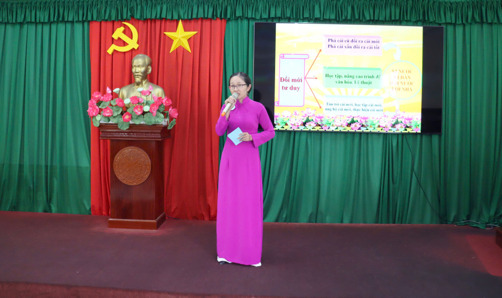 Can Giuoc organizes contest on studying and following Uncle Ho