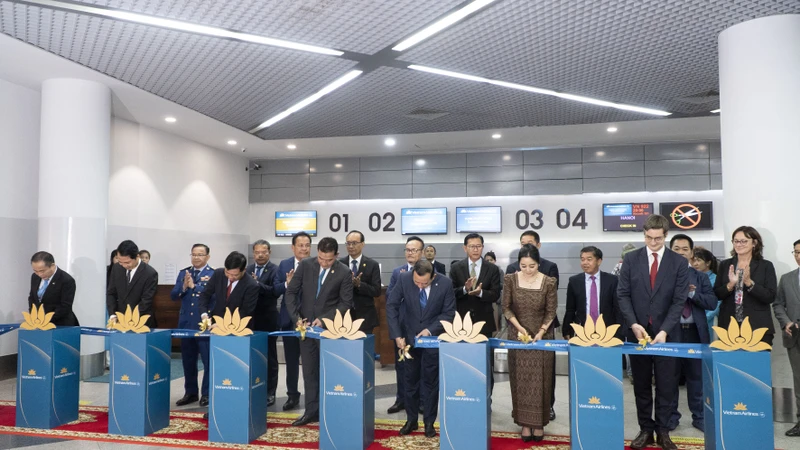 Vietnam Airlines launches Hanoi – Phnom Penh direct flight route