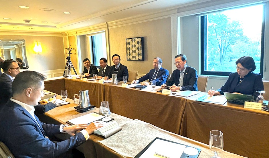 Ho Chi Minh City seeks strategic partnership with The Asia Group in emerging sectors