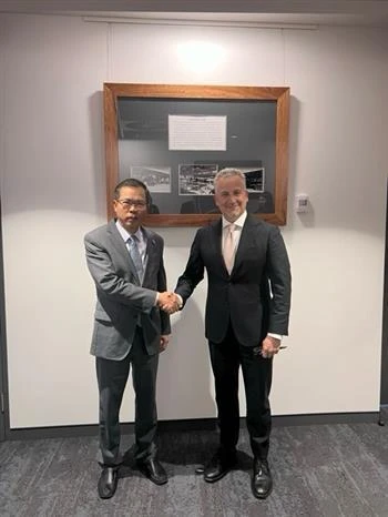 Vietnam-Australia defence cooperation makes progress official