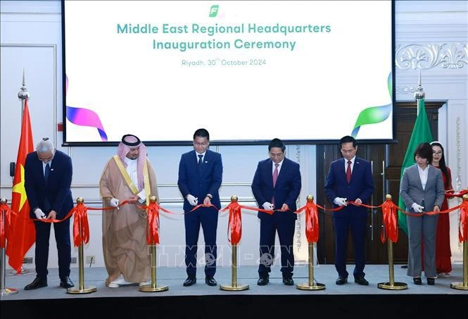 PM attends inauguration ceremony of FPT office in Middle East