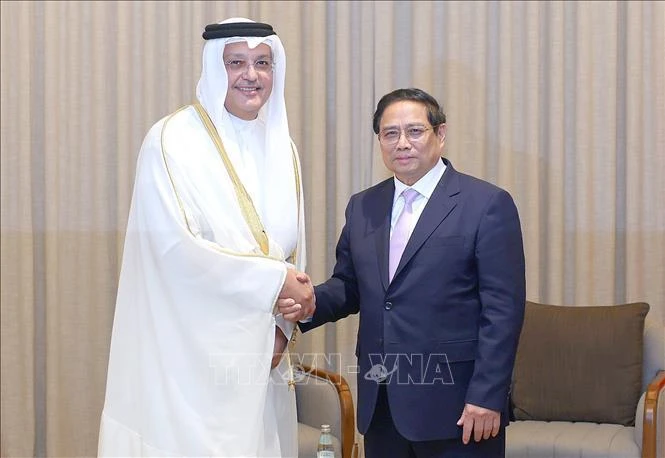 PM receives Qatari Minister of Communications and Information Technology