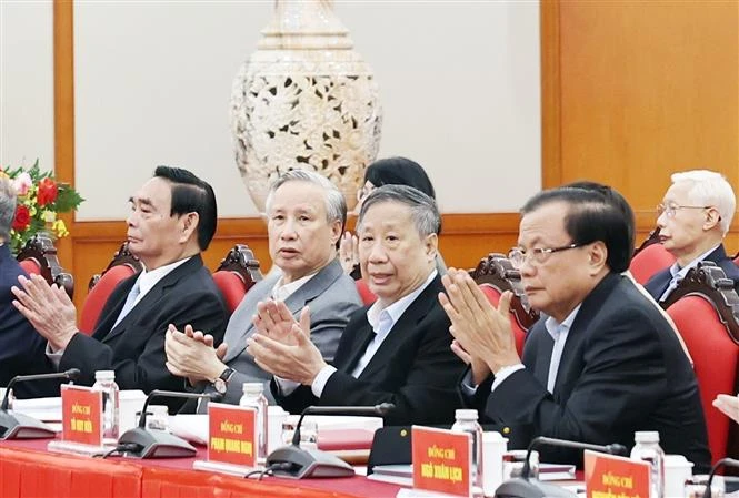 Former Party, State leaders opine on draft documents for 14th National Party Congress