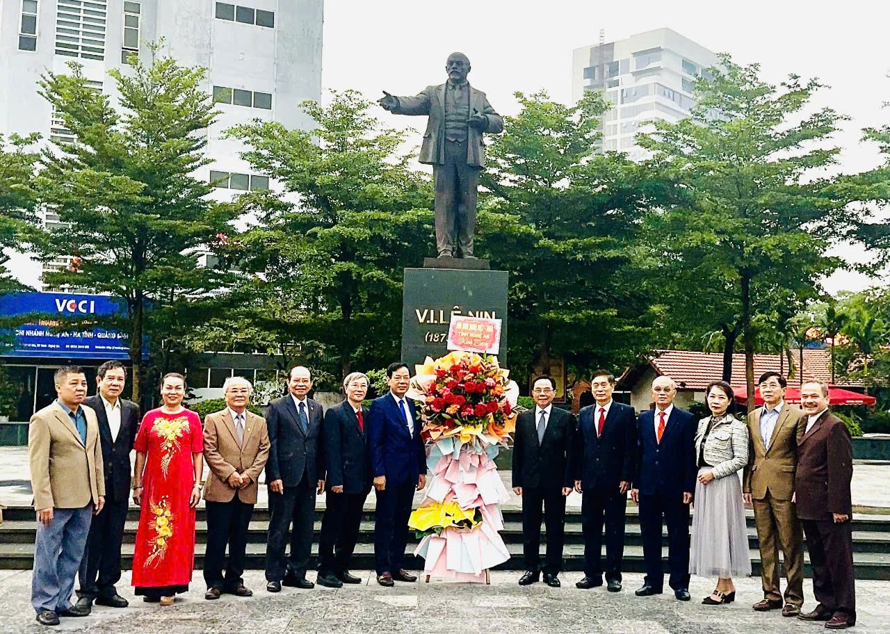 Proactively connecting Russian and Nghe An enterprises