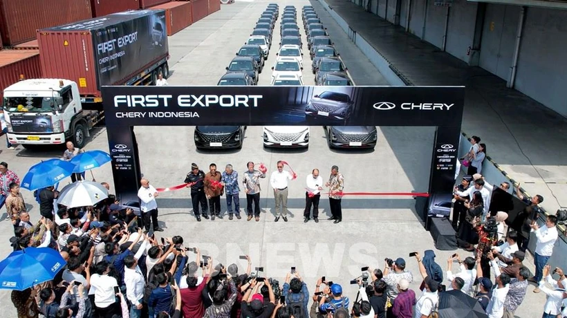 First shipment of Omoda C5 vehicles from Indonesia en route to Vietnam
