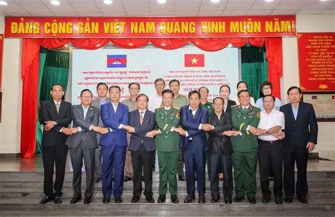 Tay Ninh signs agreement on search, repatriation of martyrs remains with Cambodian provinces