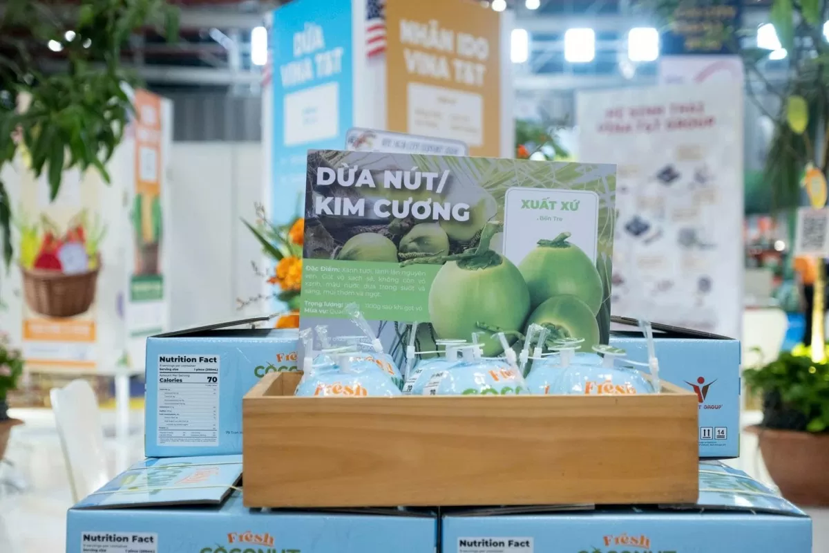 Vietnam-China trade nears 170 billion USD mark after ten months