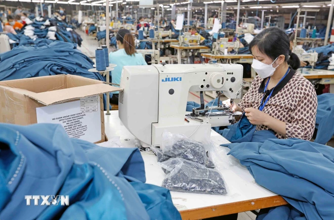 Nation expects to earn 44 billion USD from textile and garment exports