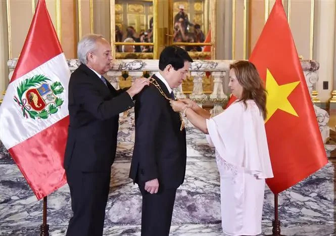 State President of Vietnam honoured with “The Sun of Peru” Order